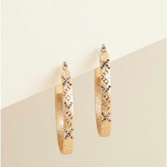 Torrid Stone Hoop Earring - Picture 3 of 3